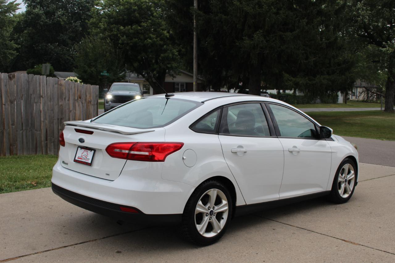 Ford Focus SE Sedan 2015