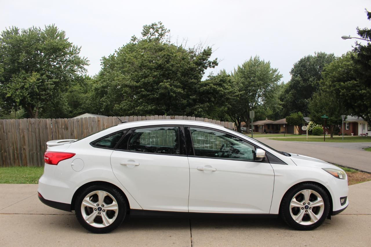 Ford Focus SE Sedan 2015
