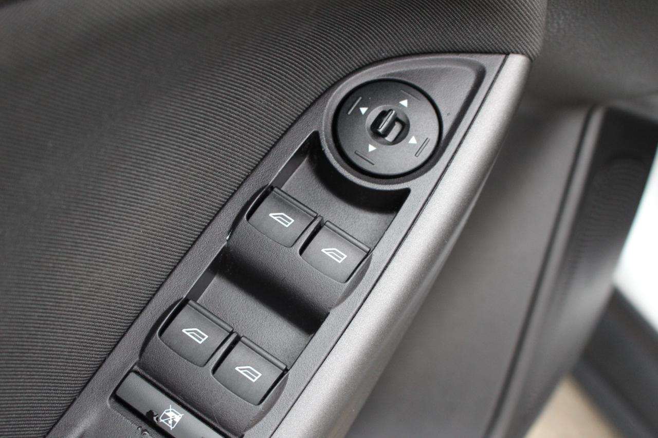Ford Focus SE Sedan 2015