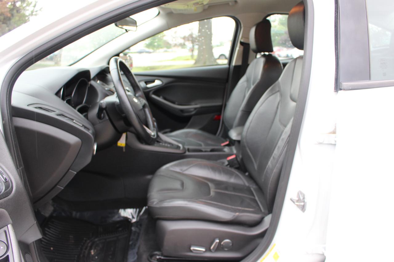 Ford Focus SE Sedan 2015