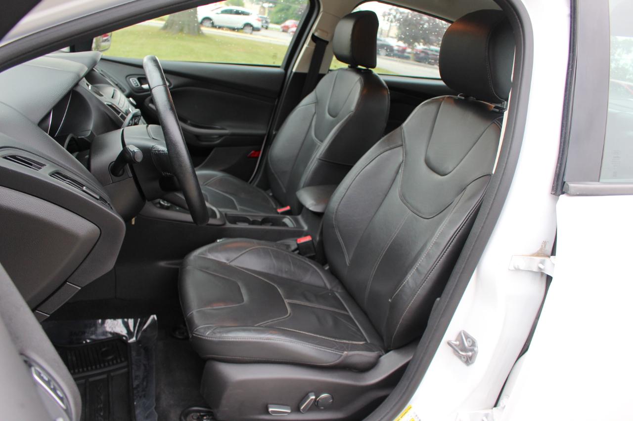 Ford Focus SE Sedan 2015