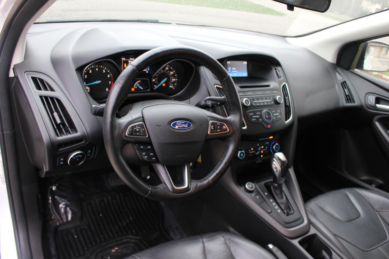 Ford Focus SE Sedan 2015