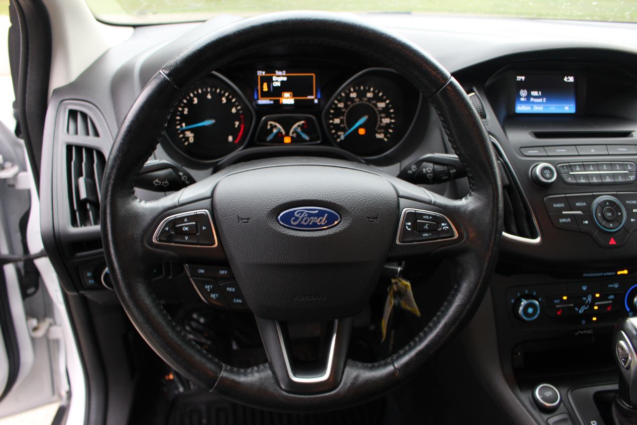 Ford Focus SE Sedan 2015