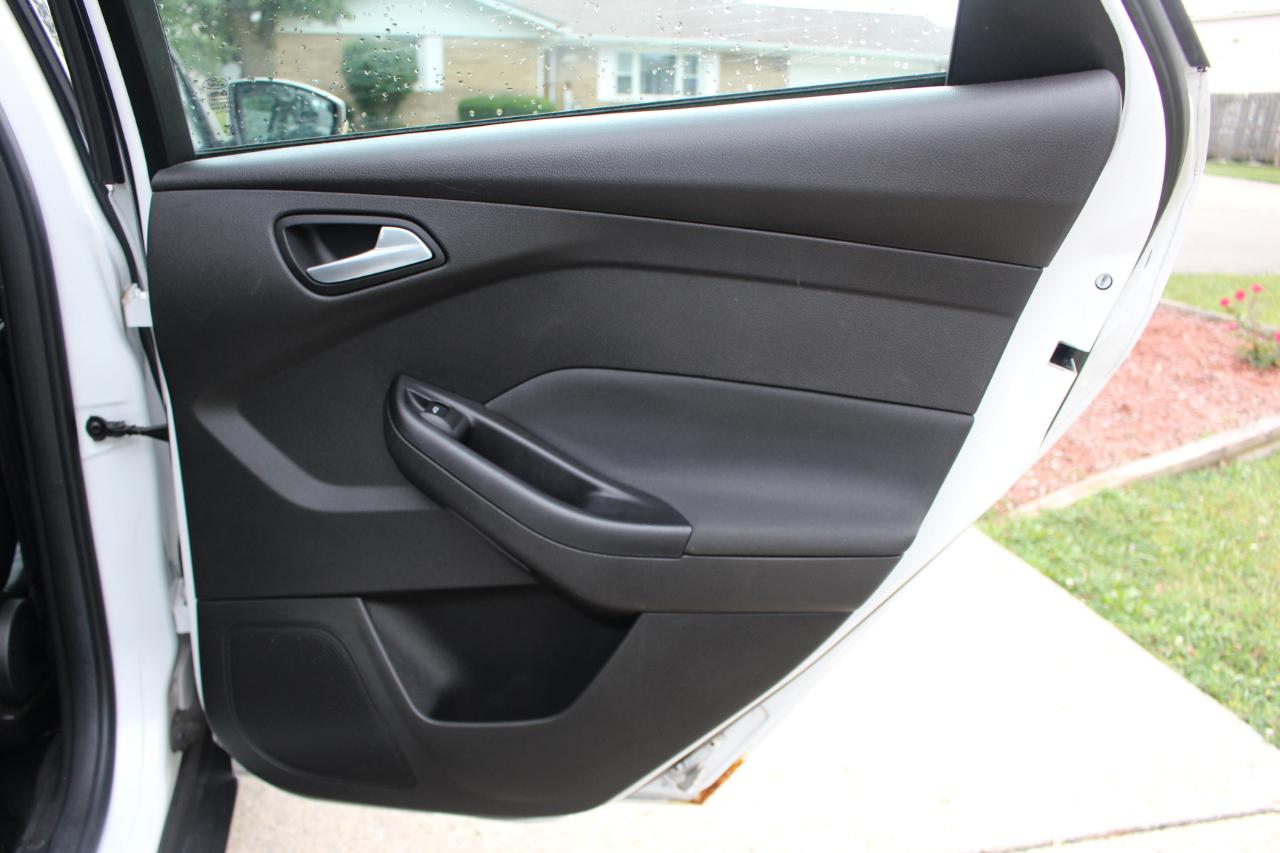 Ford Focus SE Sedan 2015