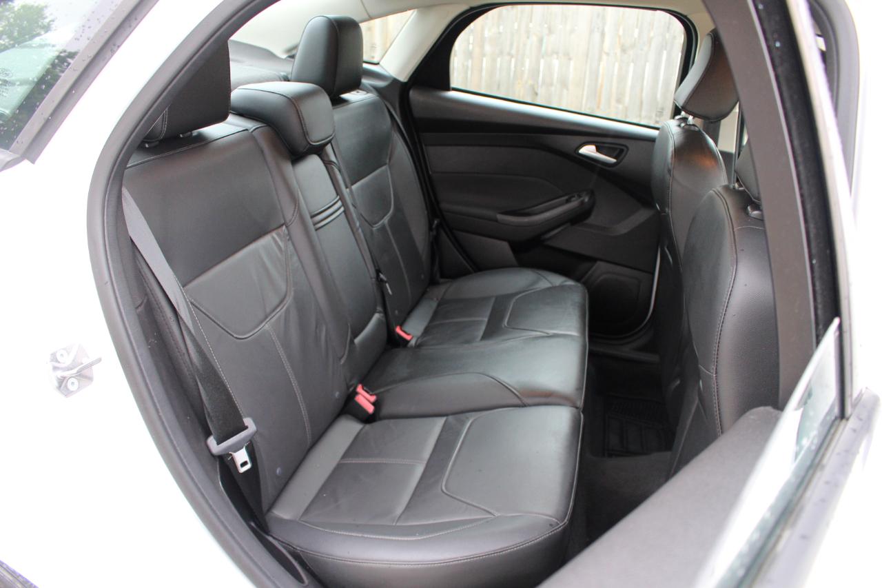 Ford Focus SE Sedan 2015