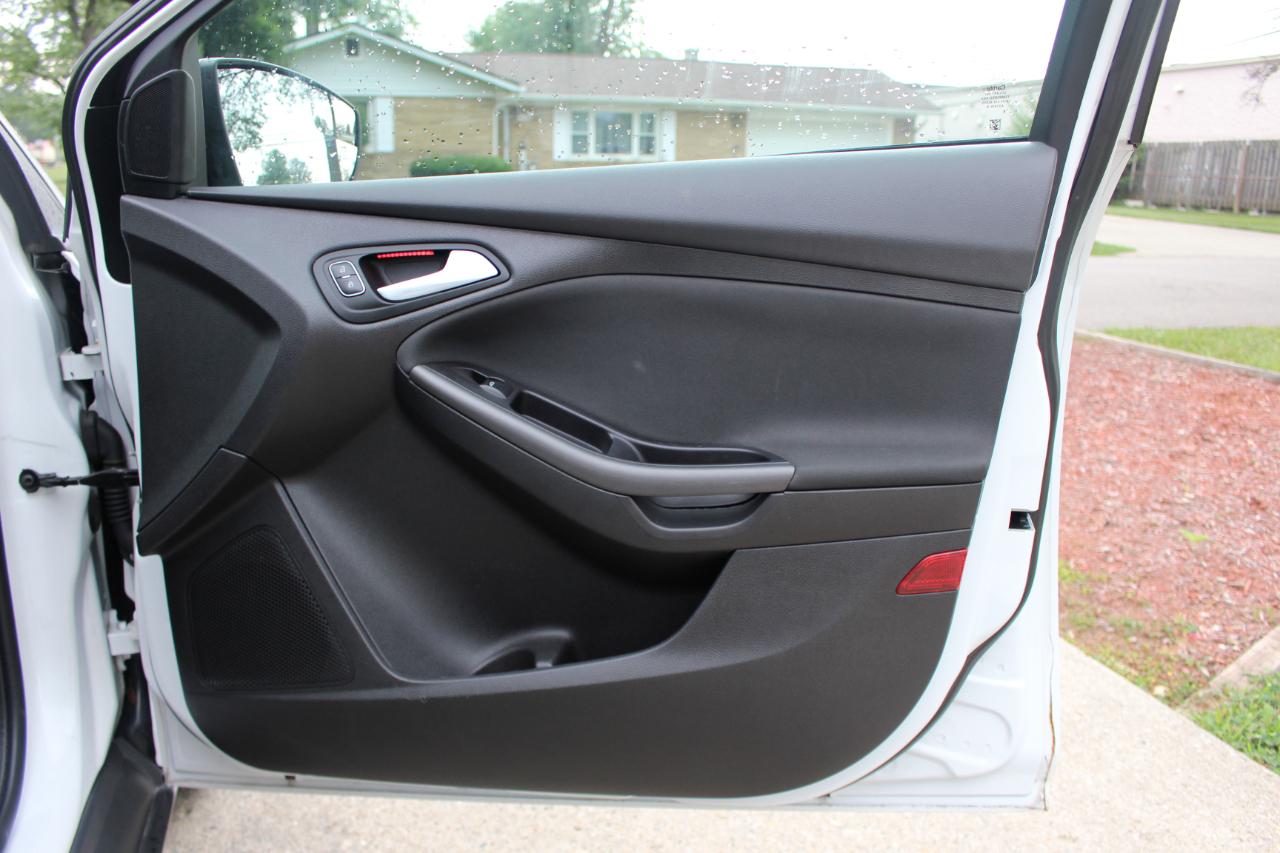 Ford Focus SE Sedan 2015