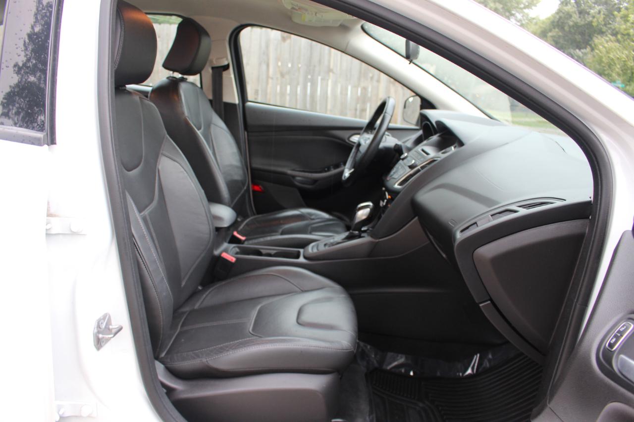 Ford Focus SE Sedan 2015