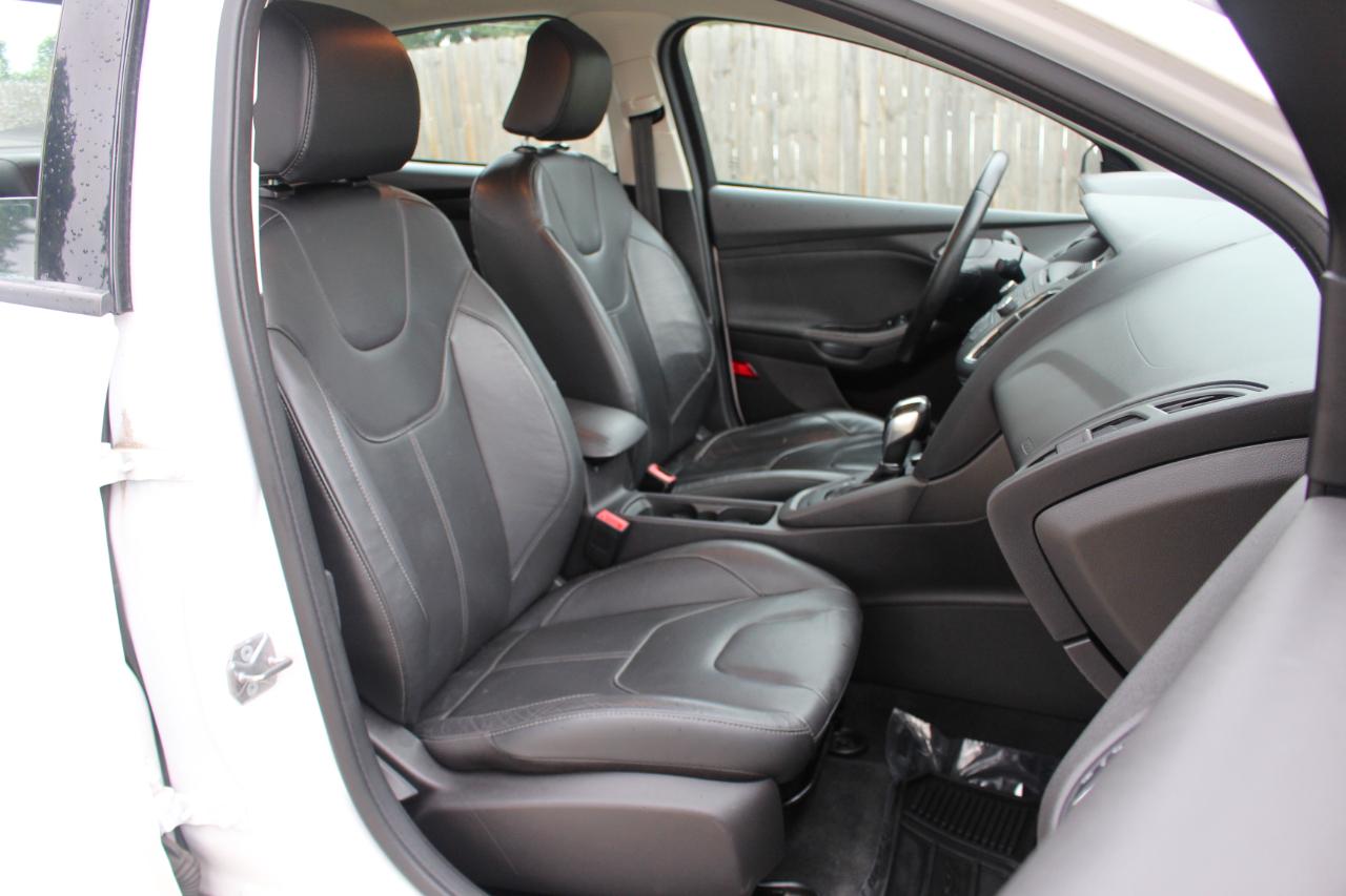 Ford Focus SE Sedan 2015