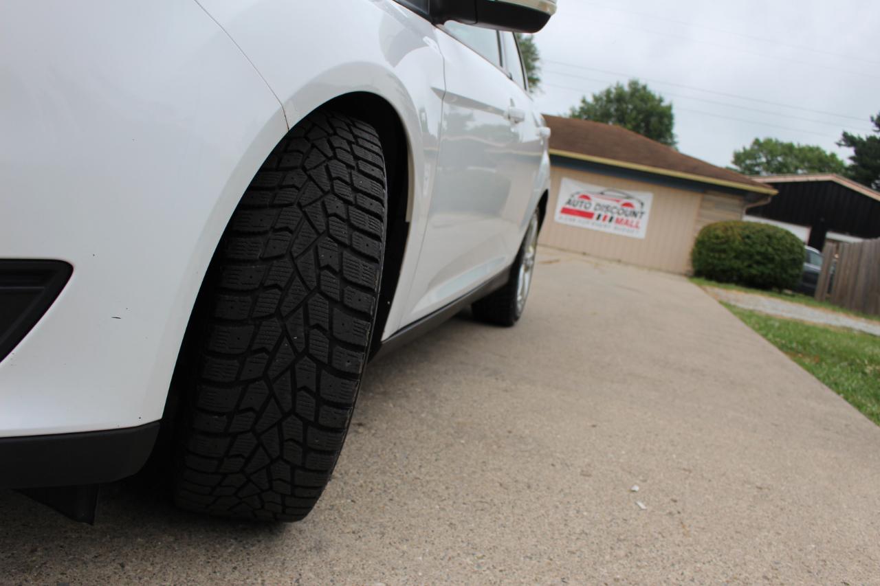 Ford Focus SE Sedan 2015