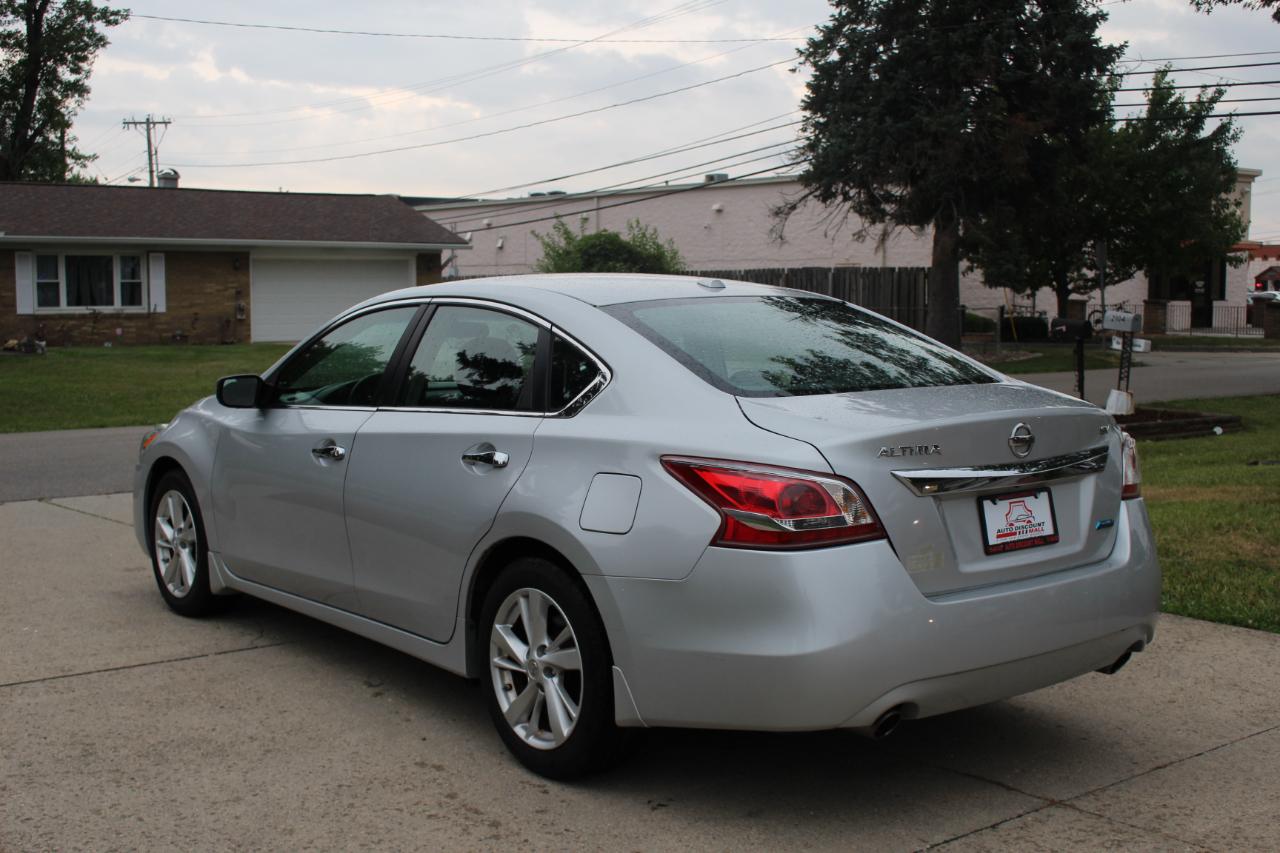 Nissan Altima 2.5 SV 2013