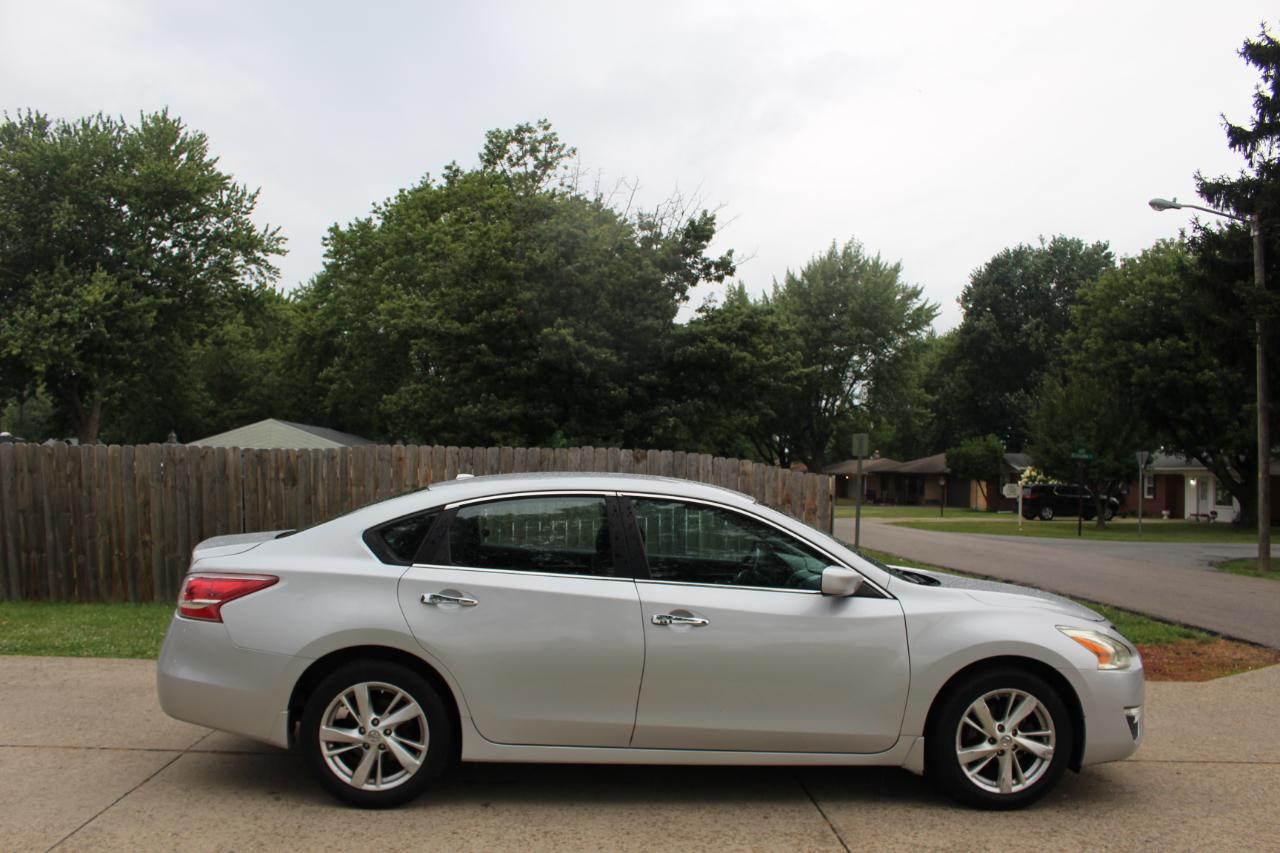 Nissan Altima 2.5 SV 2013