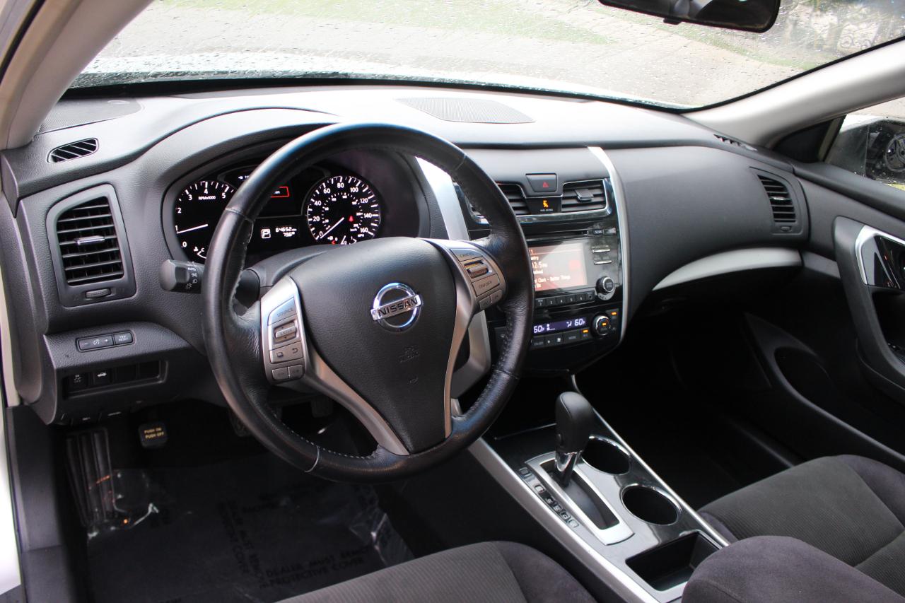 Nissan Altima 2.5 SV 2013
