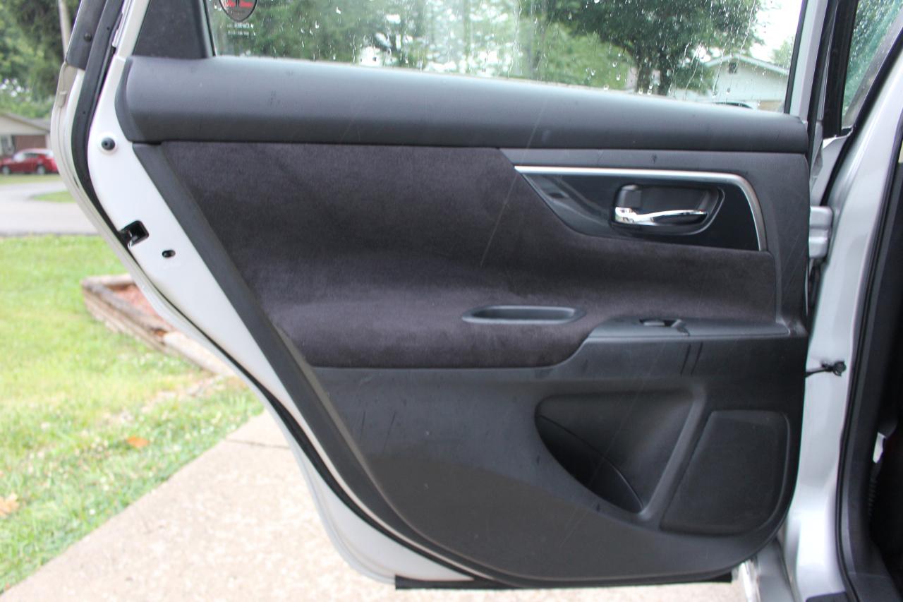 Nissan Altima 2.5 SV 2013