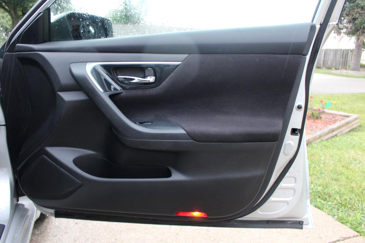 Nissan Altima 2.5 SV 2013