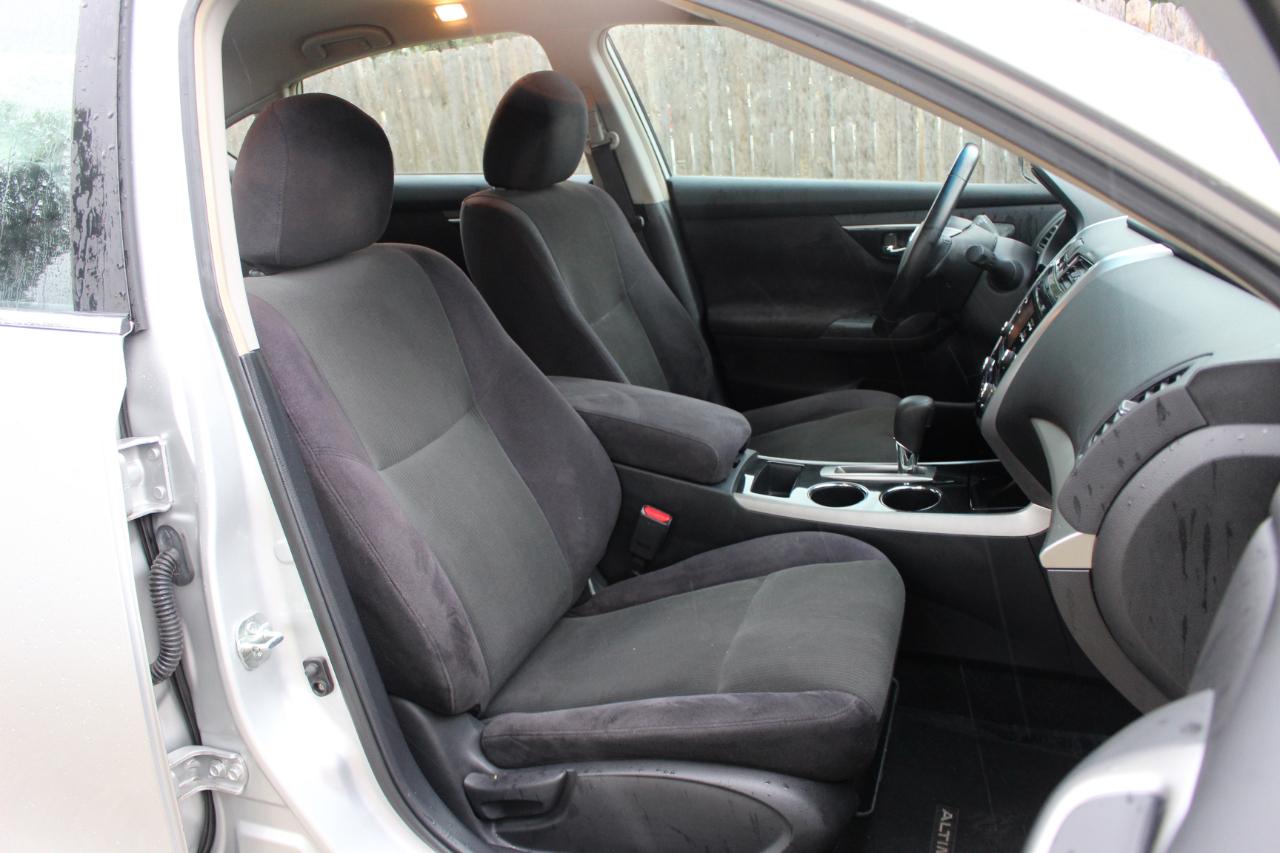 Nissan Altima 2.5 SV 2013