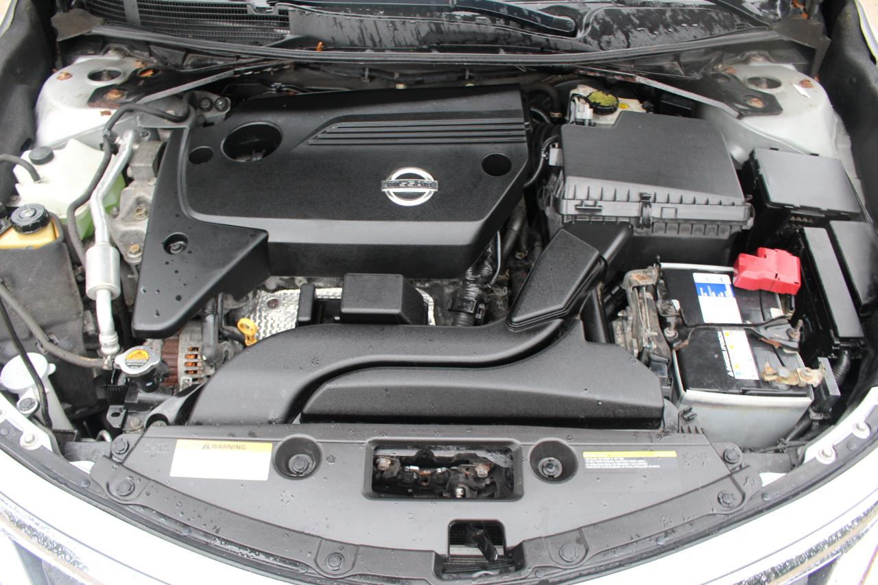 Nissan Altima 2.5 SV 2013