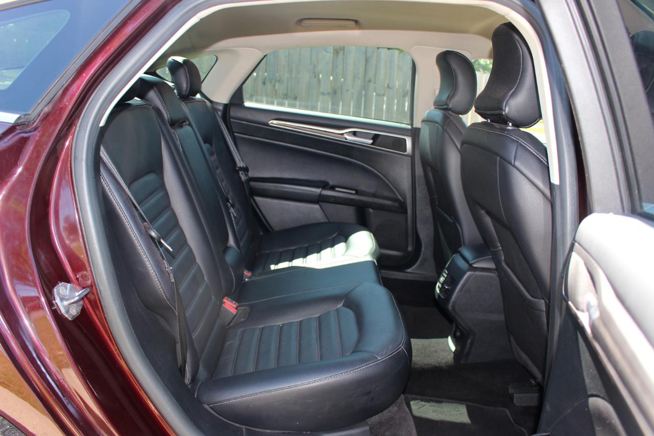 Ford Fusion SE 2017