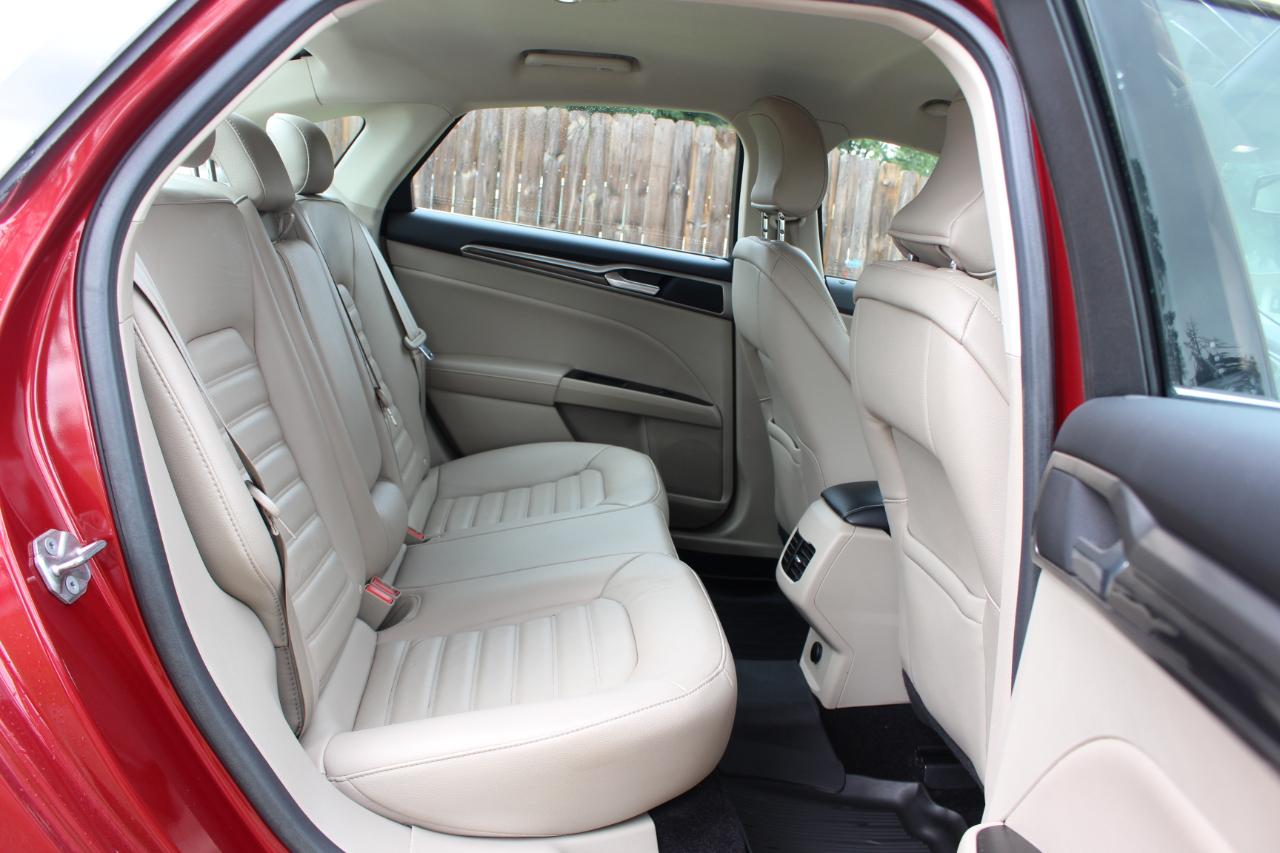 Ford Fusion SE 2017