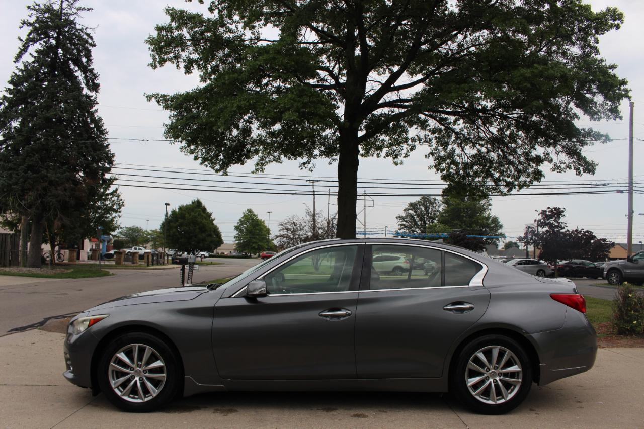 Infiniti Q50 Premium AWD 2014