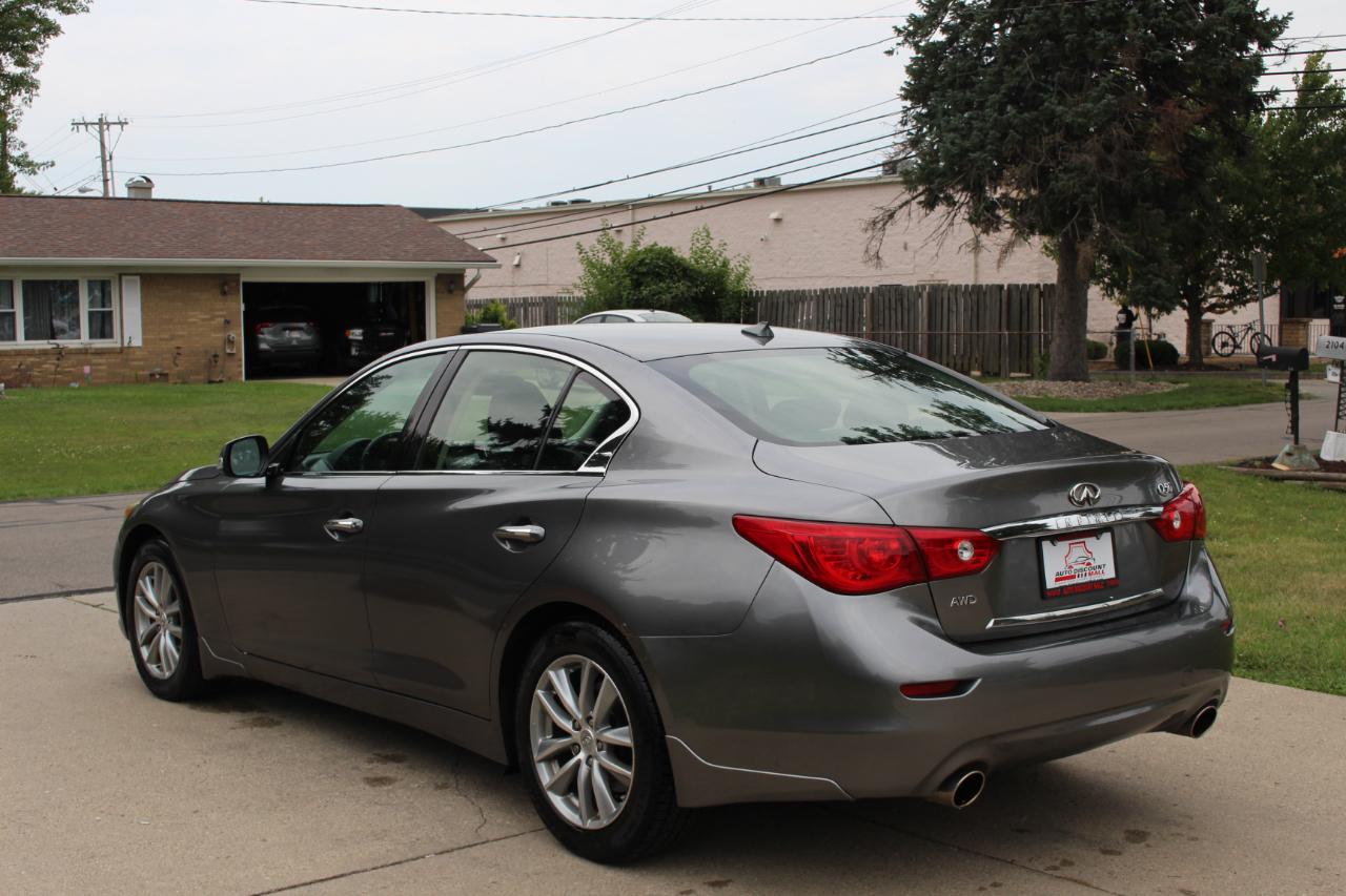 Infiniti Q50 Premium AWD 2014