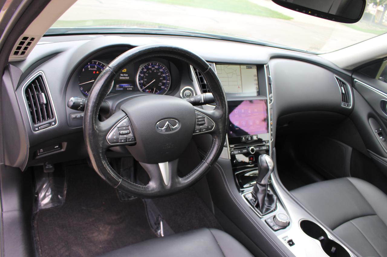 Infiniti Q50 Premium AWD 2014