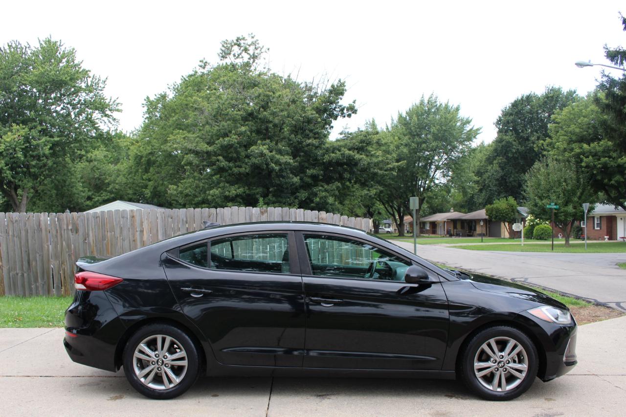 Hyundai Elantra Limited 2018