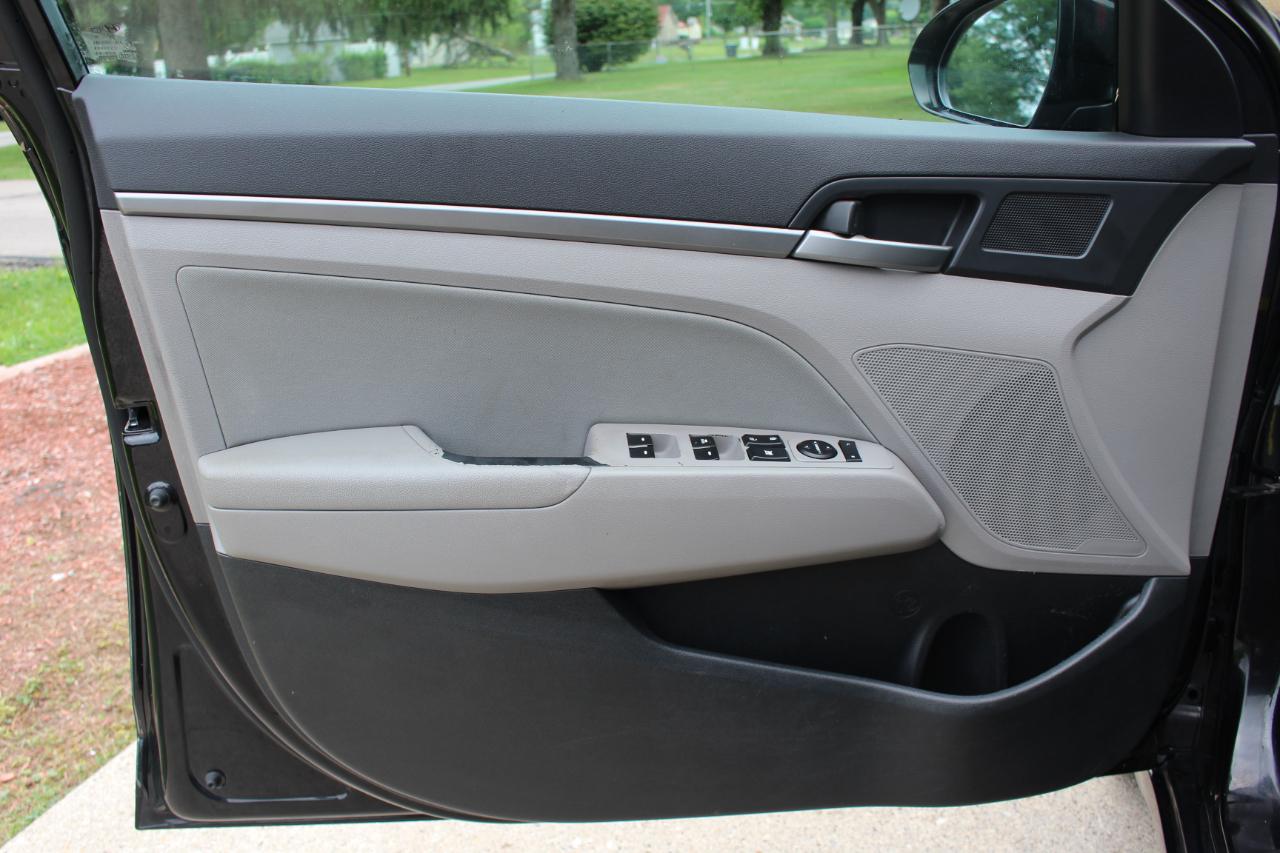 Hyundai Elantra Limited 2018
