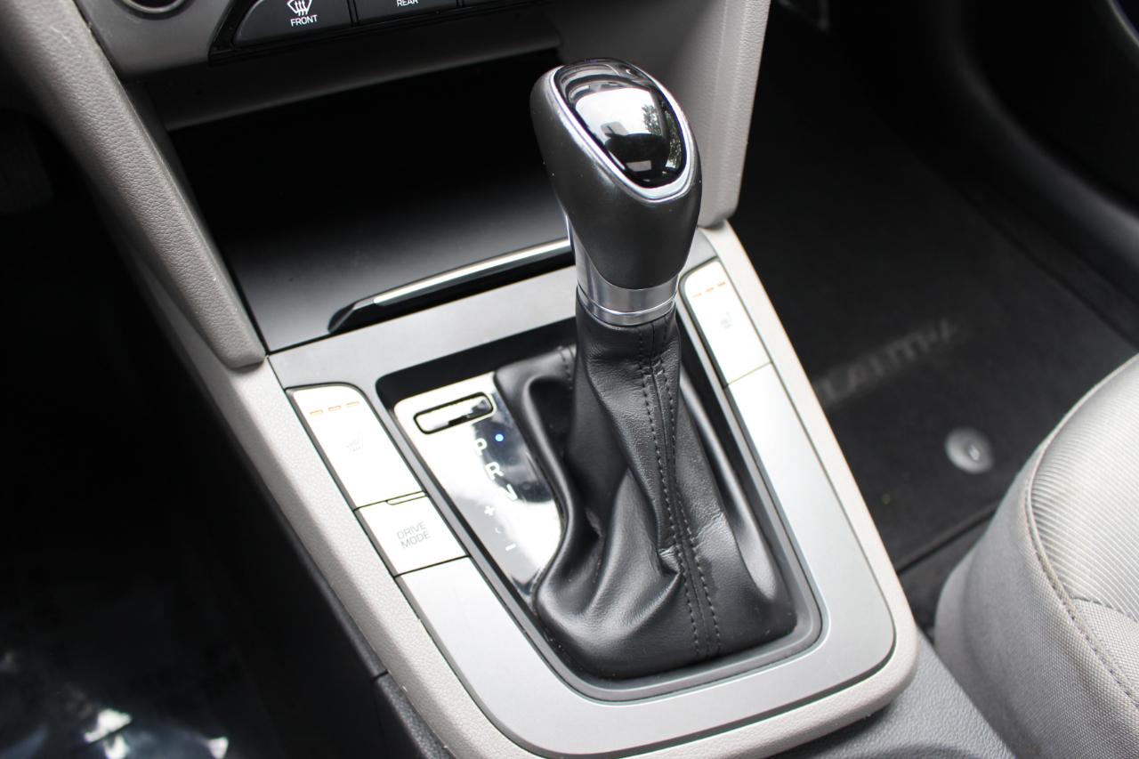 Hyundai Elantra Limited 2018