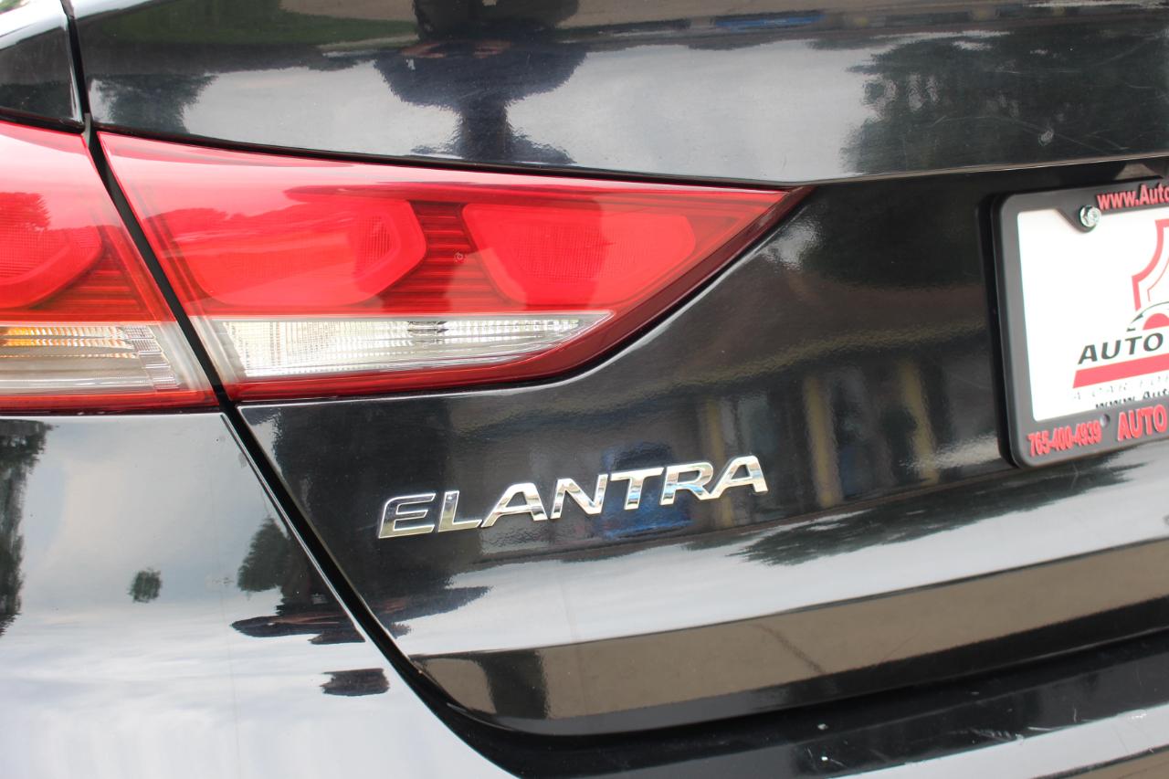 Hyundai Elantra Limited 2018