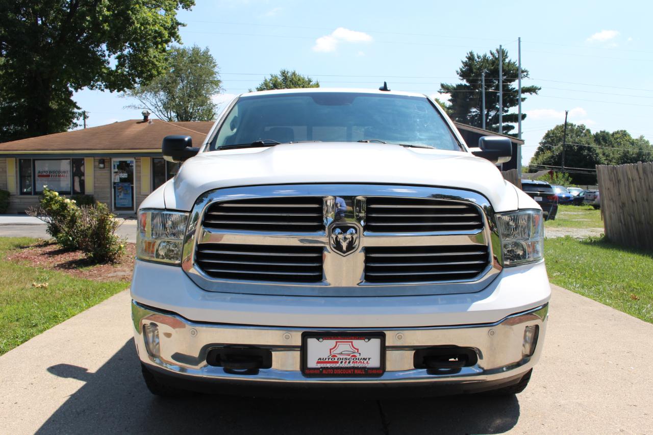 RAM 1500 Big Horn Crew Cab 4WD 2016