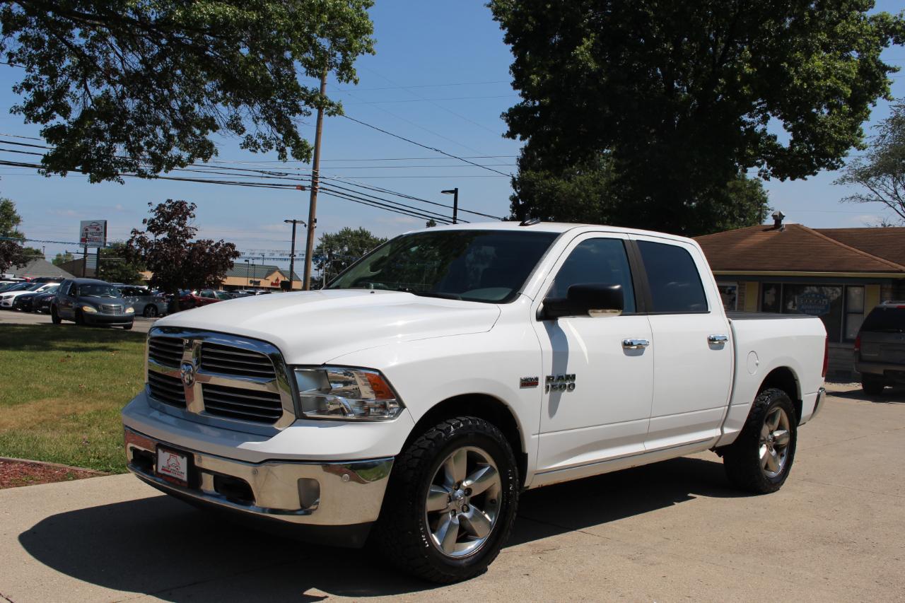 RAM 1500 Big Horn Crew Cab 4WD 2016