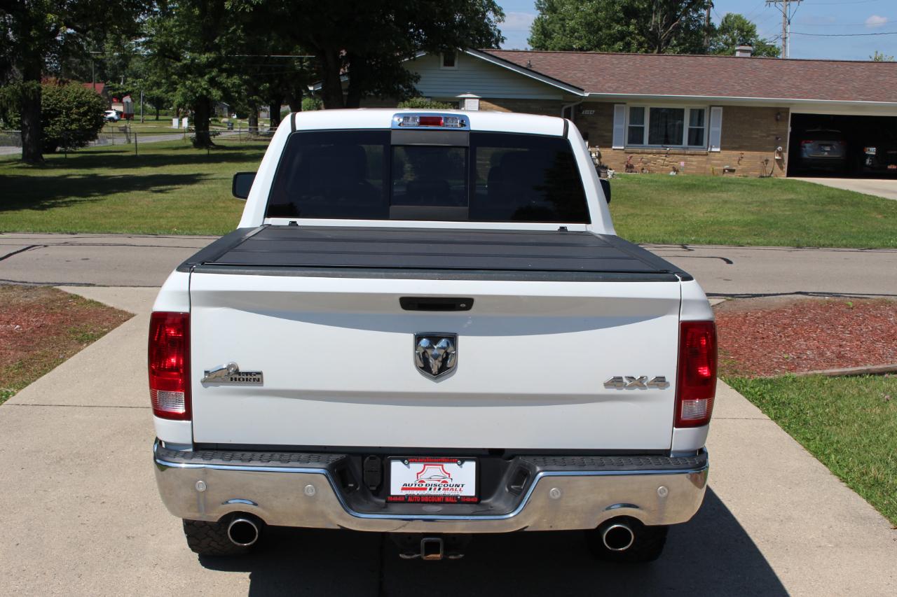 RAM 1500 Big Horn Crew Cab 4WD 2016