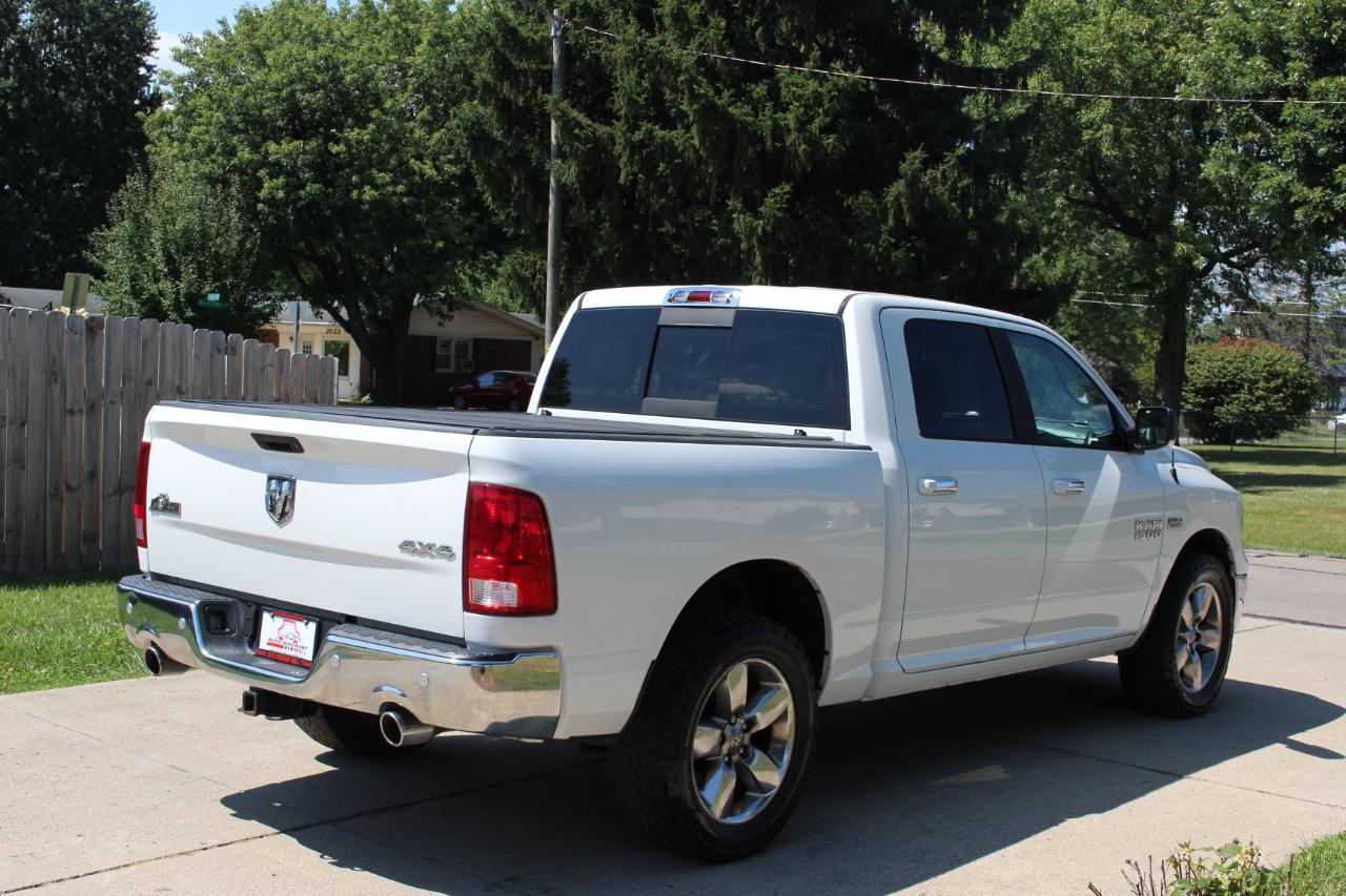RAM 1500 Big Horn Crew Cab 4WD 2016