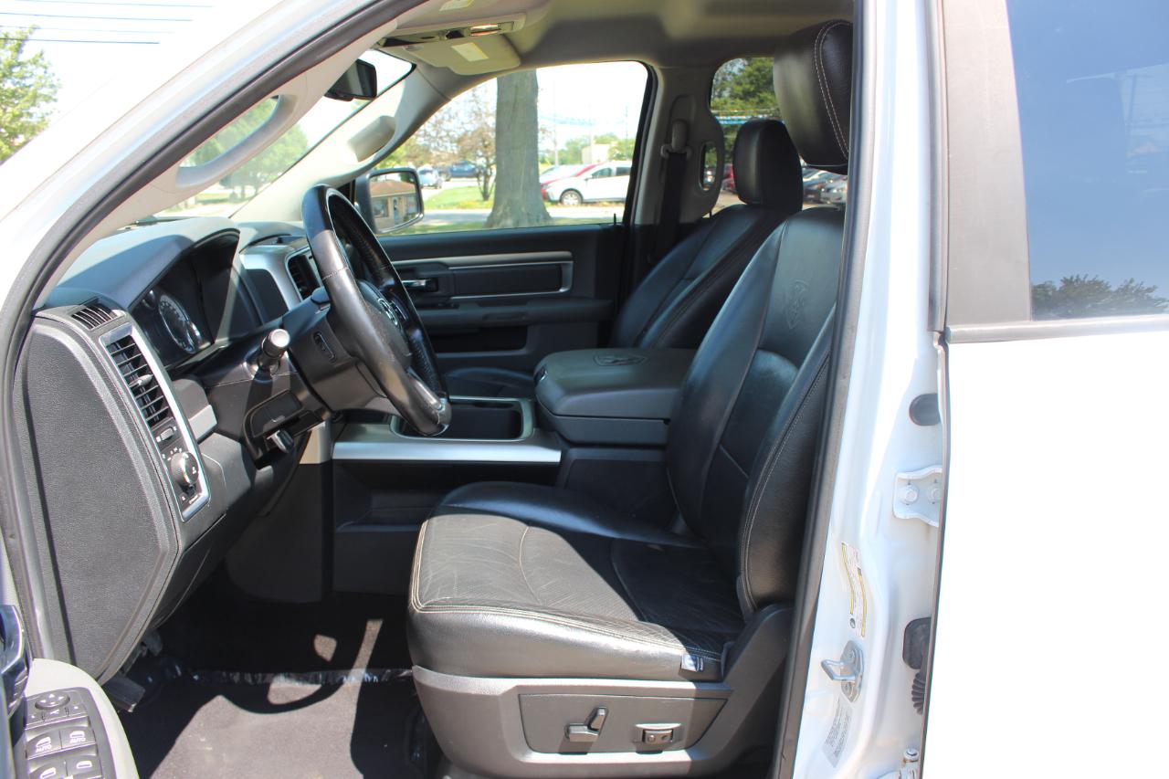 RAM 1500 Big Horn Crew Cab 4WD 2016