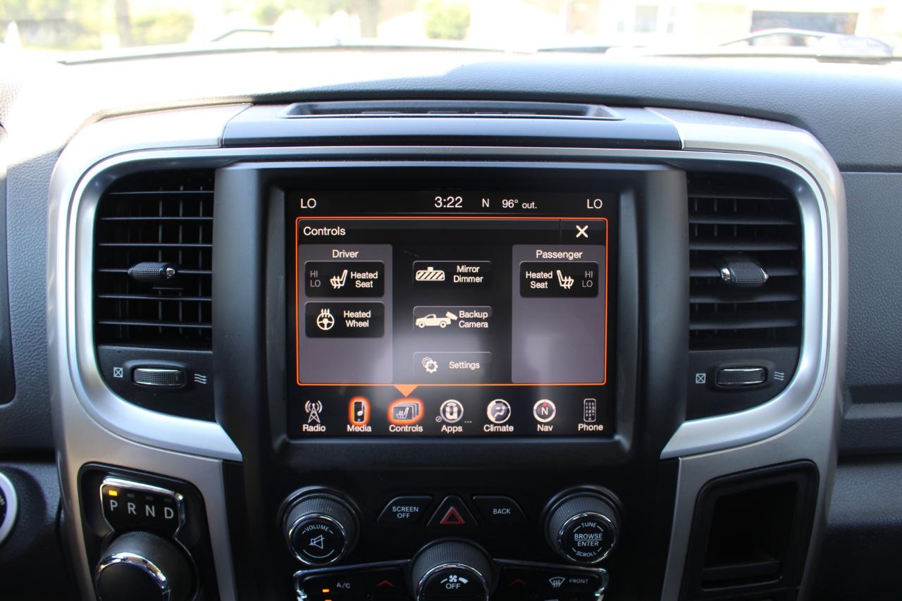 RAM 1500 Big Horn Crew Cab 4WD 2016