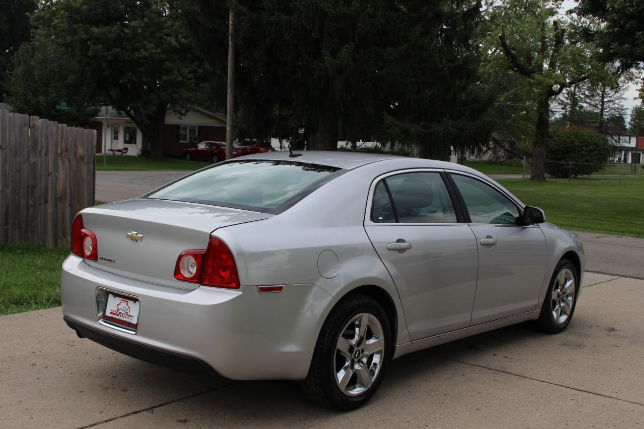 Chevrolet Malibu 1LT 2010