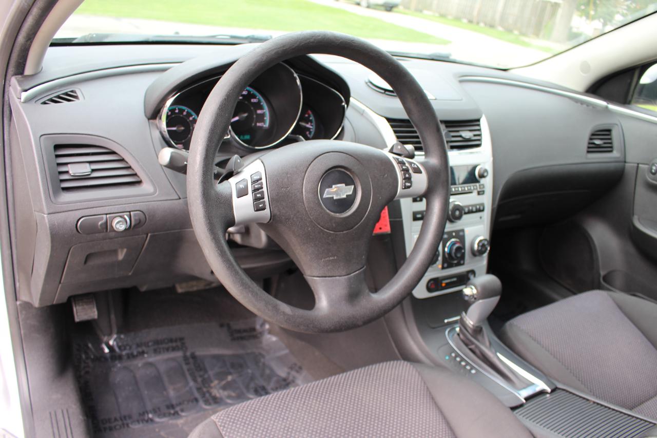 Chevrolet Malibu 1LT 2010