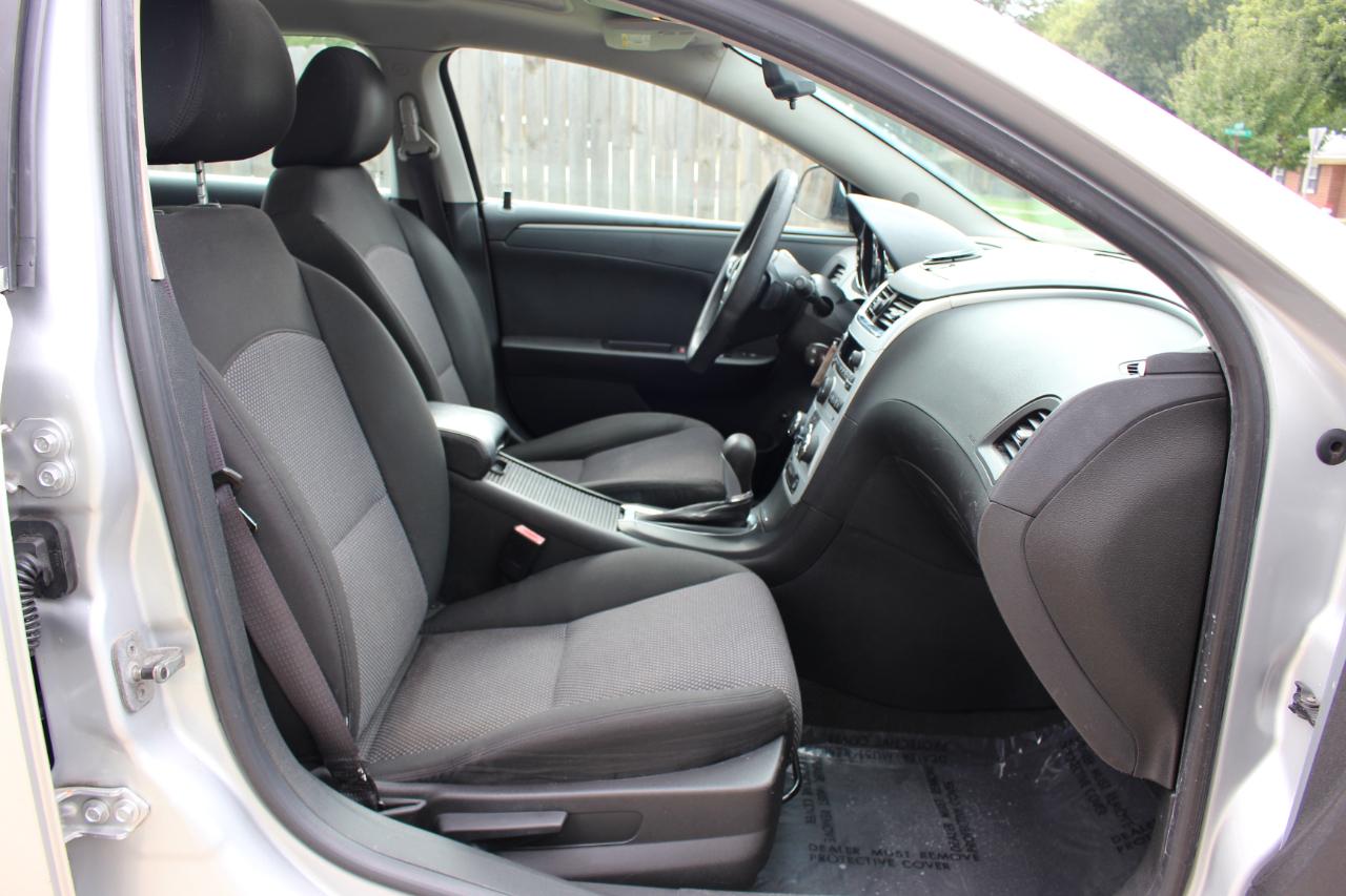 Chevrolet Malibu 1LT 2010