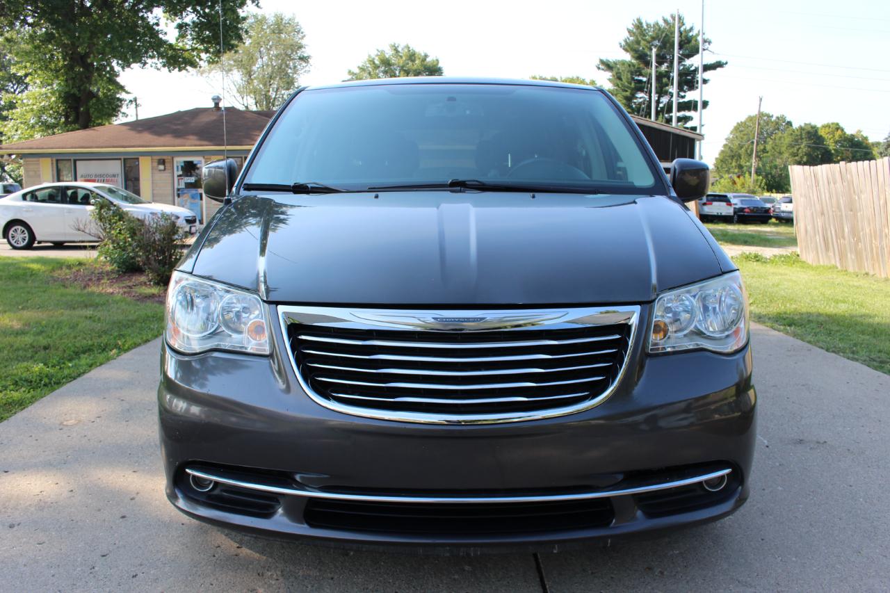 Chrysler Town & Country Touring 2016