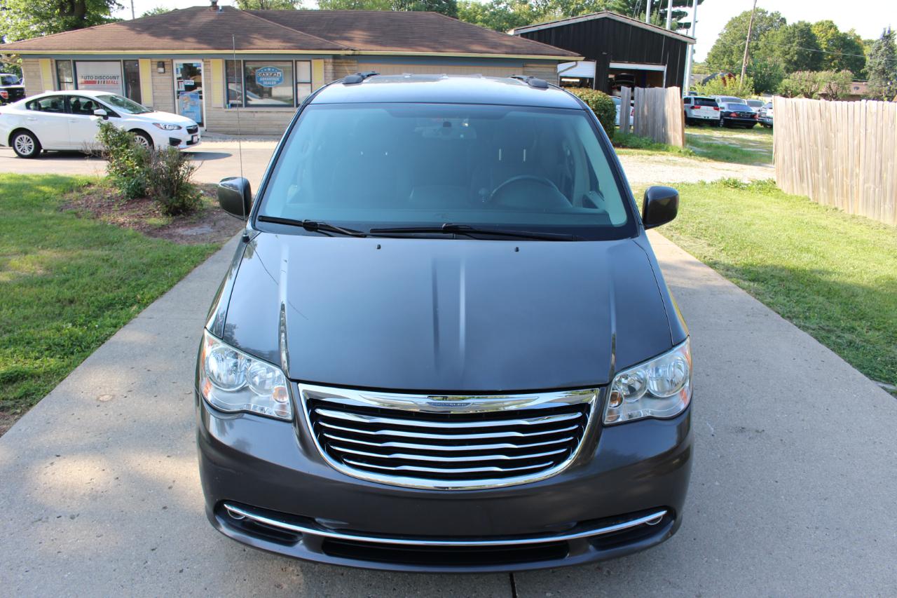 Chrysler Town & Country Touring 2016