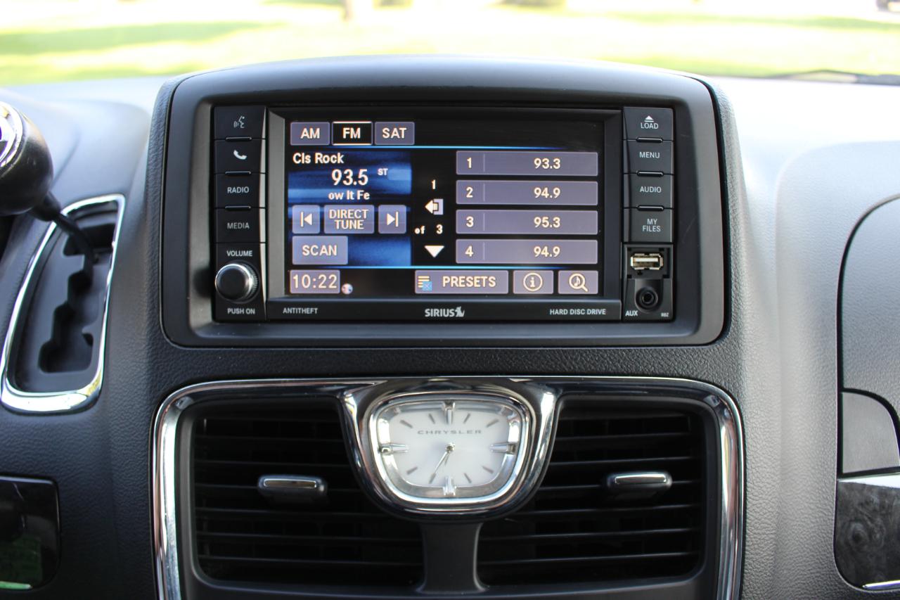 Chrysler Town & Country Touring 2016