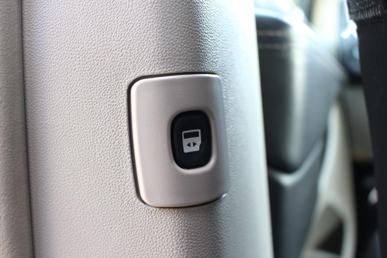 Chrysler Town & Country Touring 2016
