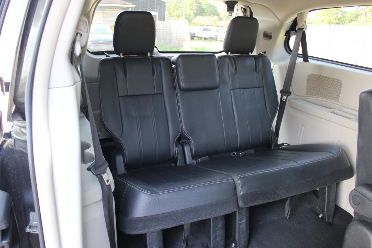 Chrysler Town & Country Touring 2016