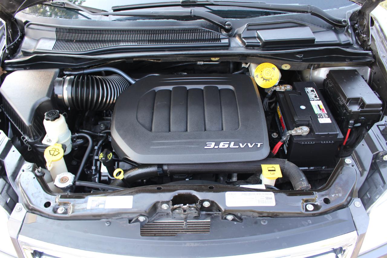 Chrysler Town & Country Touring 2016