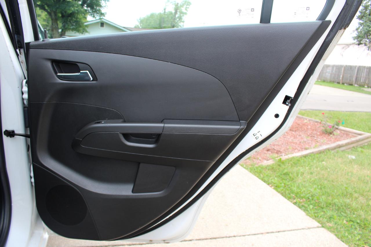 Chevrolet Sonic LT Auto Sedan 2014