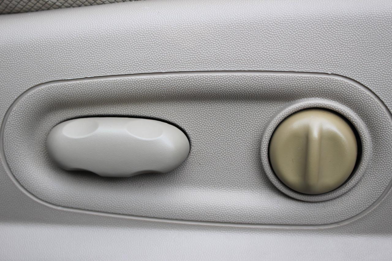 Pontiac Grand Prix Sedan 2008