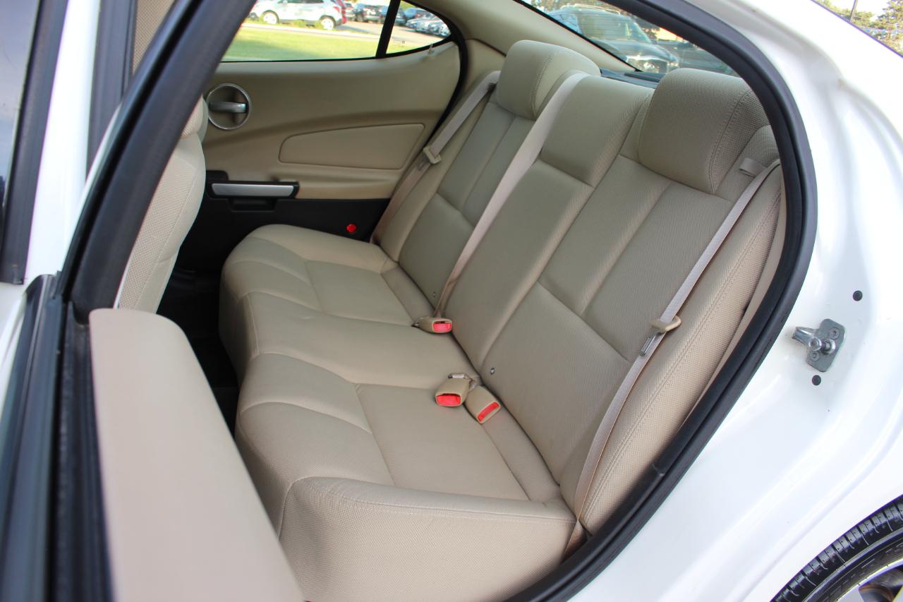 Pontiac Grand Prix Sedan 2008