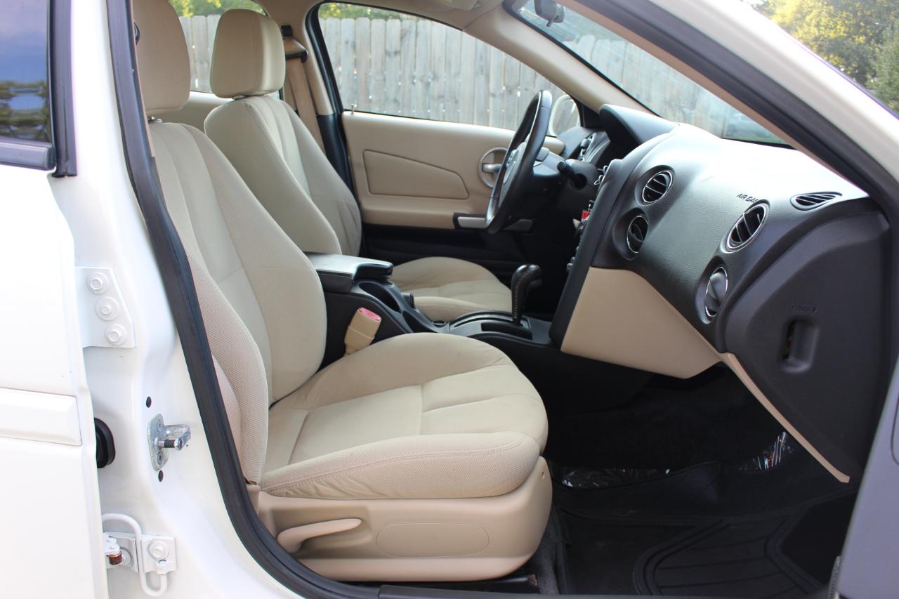 Pontiac Grand Prix Sedan 2008