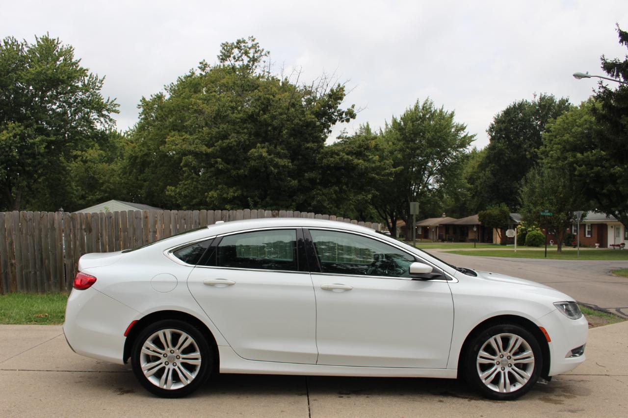 Chrysler 200 Limited 2015