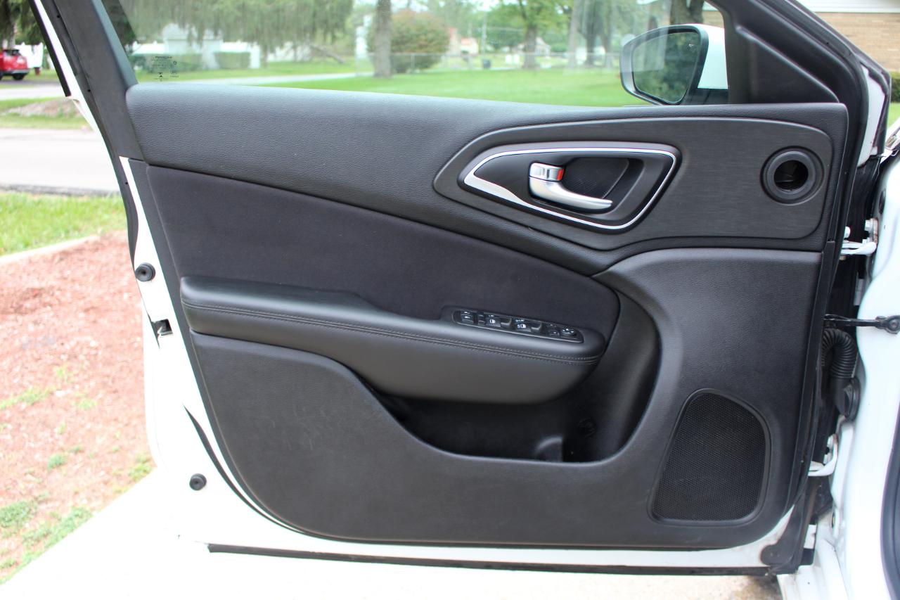 Chrysler 200 Limited 2015